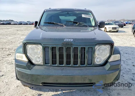 2010 Jeep Liberty Sport z USA, uszkodzony, nr VIN 1J4PP2GK7AW181572
